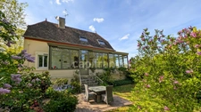 Dpt Saône et Loire (71), à vendre à 15 mn de St Marcel Villa de 163 m² et Maison ou Gite de 95 m² terrain de 4000 m²