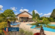 Maison à vendre 6 pièces LA CHARMEE (71) 4 chambres - terrain de 2747 m² abri voitures grande piscine !