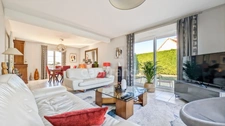 A 10 minutes de Chalon-Sur-Saône (71) Belle Villa de caractère de 149 m² 4 chambres  garage piscine terrain de 1601 m² !