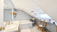 Maison de charme à Colombages de 184.67 m² à vendre 8 pièces SAINT GERMAIN DU BOIS (71) terrain de 443 m² piscine !