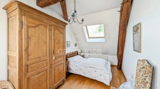 Saône-et-Loire department (71), for sale in Lessard-en-Bresse, 9-room house  