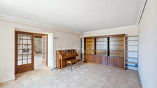 For sale: Magnificent 11-room house in Fontaines (71) with 7 bedrooms, garage, workshop, and 6000 m² of land!