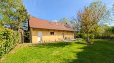 Saône-et-Loire department (71), for sale in Lessard-en-Bresse, 9-room house  