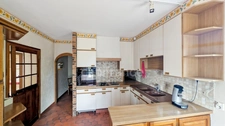 For sale: Magnificent 11-room house in Fontaines (71) with 7 bedrooms, garage, workshop, and 6000 m² of land!