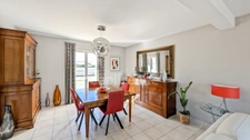 A 10 minutes de Chalon-Sur-Saône (71) Belle Villa de caractère de 149 m² 4 chambres  garage piscine terrain de 1601 m² !