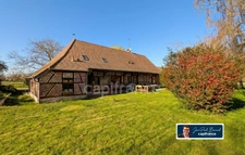 Rare à Lessard-en-Bresse : Ferme Bressane de 159 m2 Dépendance d'Exception et terrain de 8753 m2