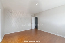 À SAISIR À CHALON-SUR-SAÔNE (71) – BEL APPARTEMENT DE 100.83 m² AVEC 2 BALCONS, GARAGE, PARKING ET CAVE !