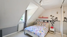 5 minutes from Chalon-sur-Saône (71) Superb Charming Villa – 200 m² living space – 1,800 m² grounds with swimming pool & pool house!