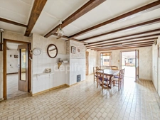 A LONGEPIERRE (71) à vendre ancienne ferme de 4 pièces nombreuses dépendances terrain de 3 851 m²