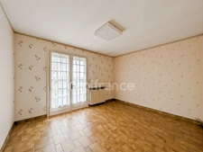 Maison à vendre 5 pièces OUROUX SUR SAONE (71) 2 grands garages terrain de 5148 m²