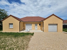A vendre à Demigny (71) maison neuve de 134 m² 6 pièces 4 chambres 593 m² de terrain !