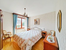 À Saint-Rémy (71) à vendre maison familiale de 280 m² habitables 7 chambres 640 m² de terrain clos !