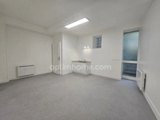 Local/bureau à louer 48 m² et 70 m² de stockage ANGOULEME (16)