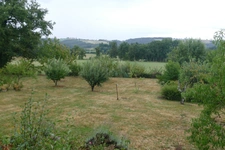 Maison plain-pied, restaurée, avec sous-sol et jardin, proche commerces et services médicaux