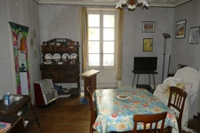 Maison à rénover avec local commercial et logement indépendants (Maurs, 15)