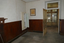 Maison à rénover avec local commercial et logement indépendants (Maurs, 15)
