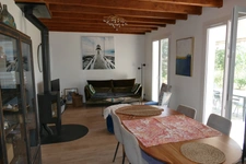 Maison plain-pied, restaurée, avec sous-sol et jardin, proche commerces et services médicaux