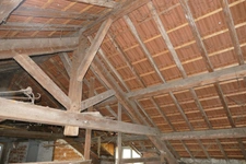 Maison à rénover avec local commercial et logement indépendants (Maurs, 15)