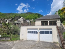 Maison avec très grand garage-atelier au bord du Lot (Cassaniouze, 15)