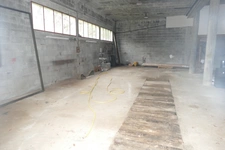Maison avec très grand garage-atelier au bord du Lot (Cassaniouze, 15)