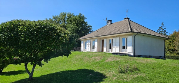Maison plain-pied avec jardin, sous-sol, garage, 2 chambres