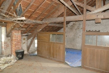Maison à rénover avec local commercial et logement indépendants (Maurs, 15)