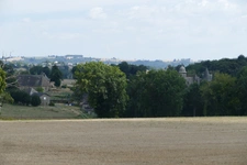 Maison plain-pied, restaurée, avec sous-sol et jardin, proche commerces et services médicaux