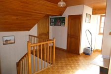 Maison 6 chambres avec 4600m2 de jardin, grand sous-sol, possibilité de vie en plain-pied (Calvinet-Puycapel, 15)