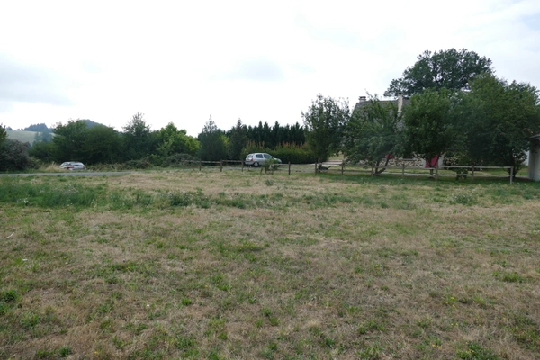Terrain à construire (Lacapelle del Fraisse, 15)
