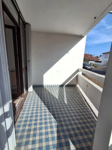 Beau T2 de 55 m² avec terrasse, lumineux et entièrement rénové à ANGLET (64)