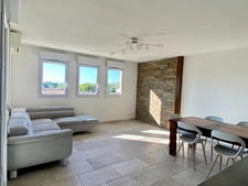  À LOUER – Appartement T4 meublé en duplex avec véranda, terrasse et garage – Montpellier Millénaire