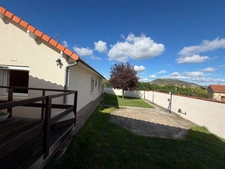 Maison à vendre à La Sauvetat (63730) – 124 m² – 4 chambres – Terrain 555 m² – Deux logements indépendants – 330 000 €