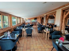 À VENDRE – HÔTEL RESTAURANT 2★ AVEC LOGEMENT DE FONCTION, PARC ET FORT POTENTIEL DE DÉVELOPPEMENT – BEAUCROISSANT (ISÈRE)