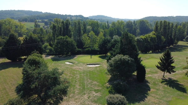Domaine golfique en Périgord (24)