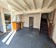 MAISON A RENOVER - ESSERTINES EN DONZY , 7 pièces , 164 m² , 4 /5 chambres , COMBLES, CAVE, GARAGE , TERRAIN 526 m²