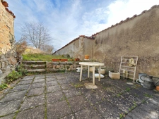 Maison à vendre 3 pièces CHAMBOST LONGESSAIGNE (69)
