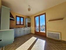 Maison à vendre avec terrain de 748 m² 5 pièces 4 chambres et garage PANISSIERES (42)