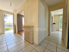 Maison à vendre 4 pièces avec jardin et garage PANISSIERES (42)
