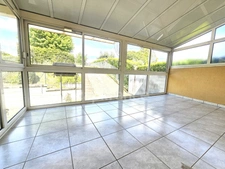 Maison à vendre 8 pièces avec sous-sol garage et dépendances et jardin de 1000 m² CHAMBOST LONGESSAIGNE (69)