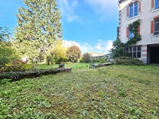 Maison à vendre 446 m² avec jardin dépendances et garage PANISSIERES (42)