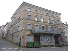 Dpt Loire (42), à vendre PANISSIERES Immeuble à réhabiliter de 1200 m2