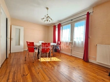 Appartement à vendre 4 pièces avec GARAGE et CAVE PANISSIERES (42)