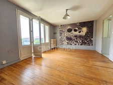 Maison à vendre 4 pièces avec jardin et garage PANISSIERES (42)