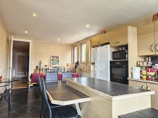 Maison à vendre 6 pièces sur 2 000 m² de terrain à PANISSIERES (42)