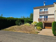 Maison à vendre 4 pièces avec garage et jardin PANISSIERES (42)