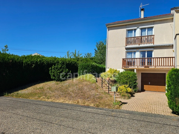 Maison à vendre 4 pièces avec garage et jardin PANISSIERES (42)