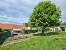 Maison à vendre 8 pièces avec sous-sol garage et dépendances et jardin de 1000 m² CHAMBOST LONGESSAIGNE (69)