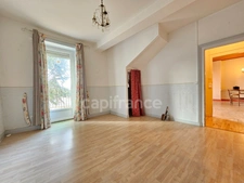 Maison à vendre 7 pièces AVEC JARDIN PANISSIERES (42)