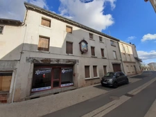 Dpt Loire (42), à vendre PANISSIERES immeuble 