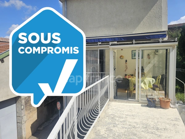 Maison à vendre 4 pièces 123 m² avec véranda et garage PANISSIERES (42)